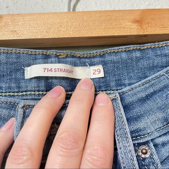 Levi’s 714 Straight Leg Distressed Step Fringe Hem Jeans Womens 29 Raw Zip Fly - Picture 4 of 12